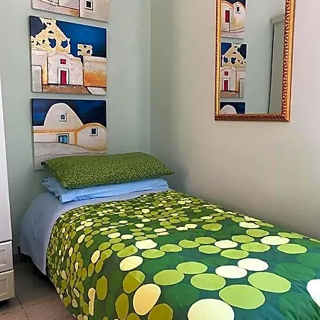 La Rue Bed & Breakfast *