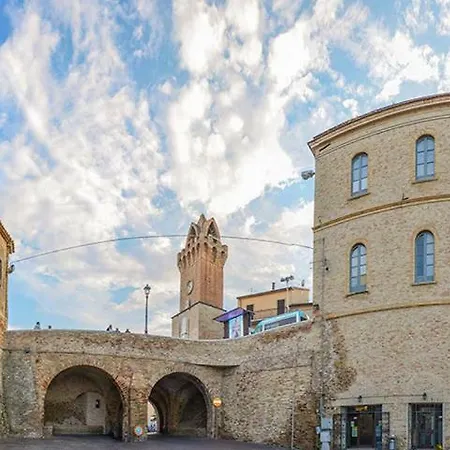 La Rue فندق مبيت وإفطار *